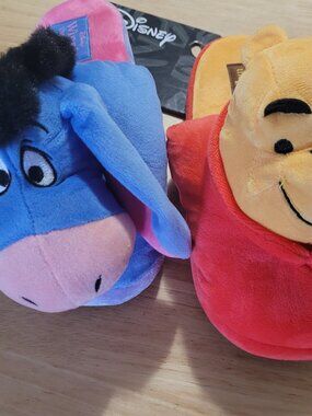POOH SLIPPERS